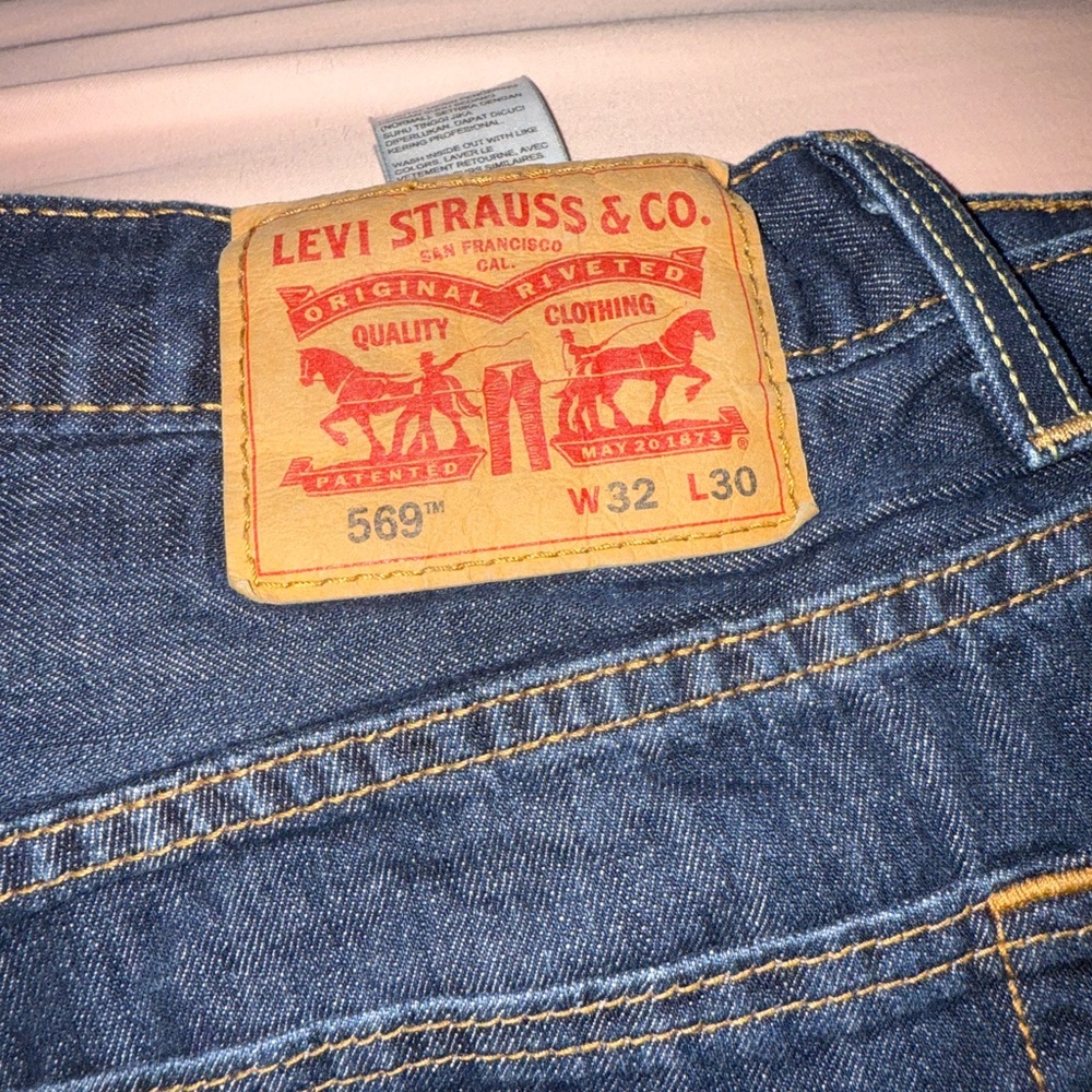 Levi's Men's Blue Jeans 569 NWOT